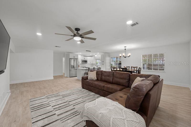 For Rent: $3,100 (3 beds, 2 baths, 1742 Square Feet)