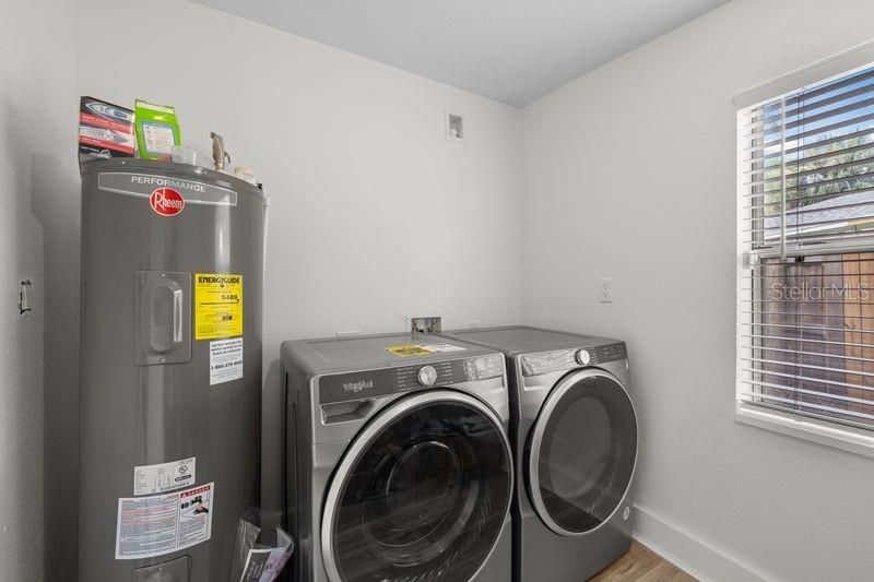 For Rent: $3,100 (3 beds, 2 baths, 1742 Square Feet)