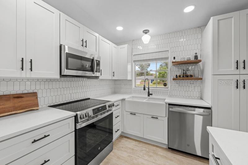 For Rent: $3,100 (3 beds, 2 baths, 1742 Square Feet)