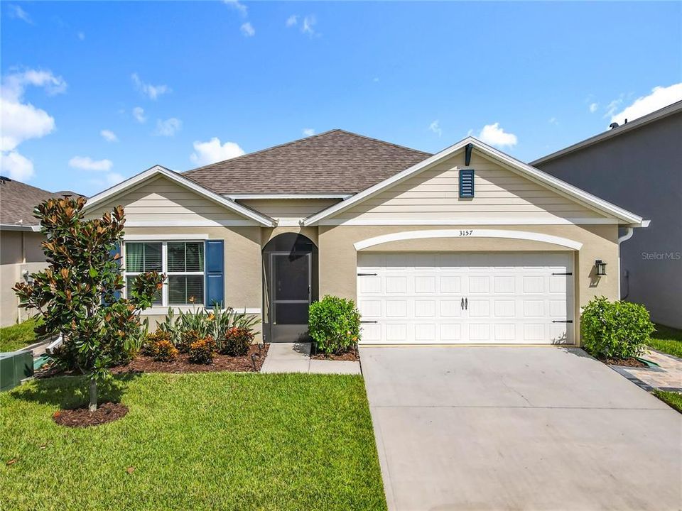 Recently Sold: $410,000 (4 beds, 2 baths, 1815 Square Feet)