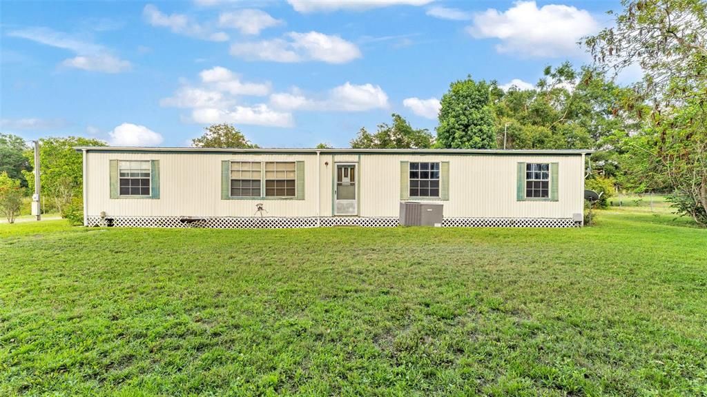 合同活跃: $264,500 (3 贝兹, 2 浴室, 1440 平方英尺)