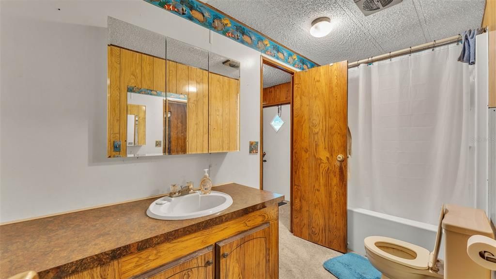 合同活跃: $264,500 (3 贝兹, 2 浴室, 1440 平方英尺)