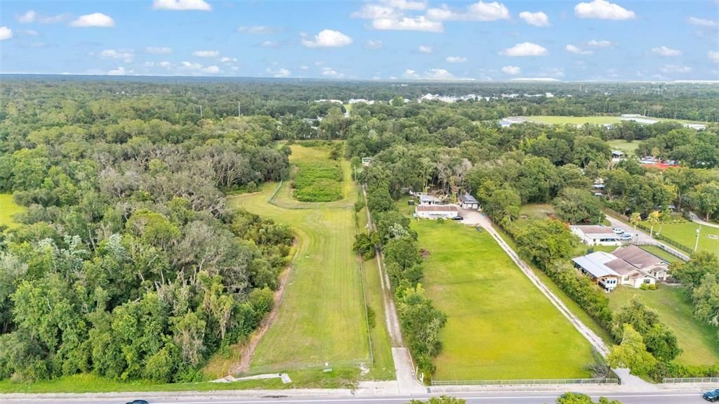 合同活跃: $264,500 (3 贝兹, 2 浴室, 1440 平方英尺)