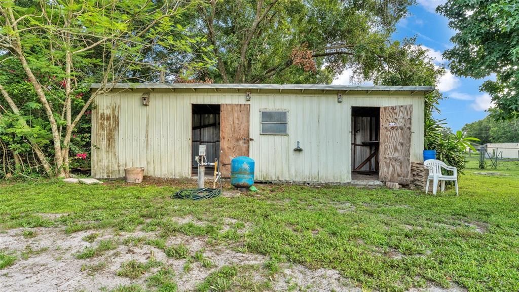 合同活跃: $264,500 (3 贝兹, 2 浴室, 1440 平方英尺)