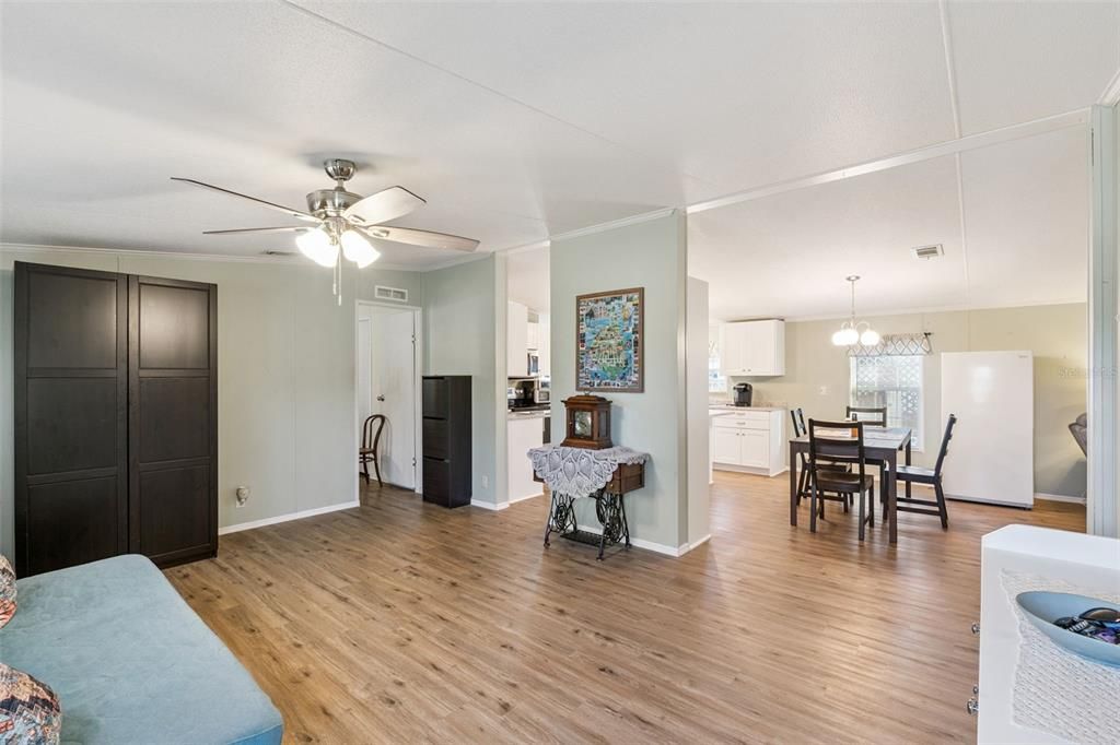 For Sale: $234,000 (4 beds, 2 baths, 1620 Square Feet)