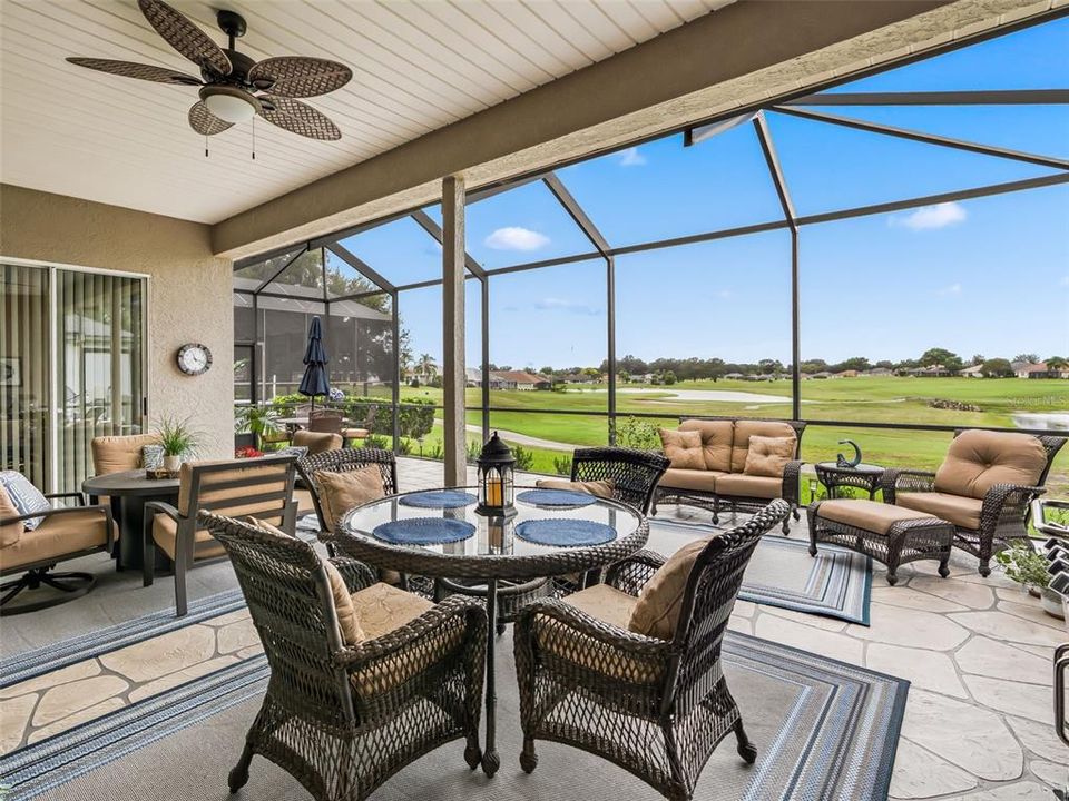 For Sale: $559,900 (3 beds, 3 baths, 2074 Square Feet)