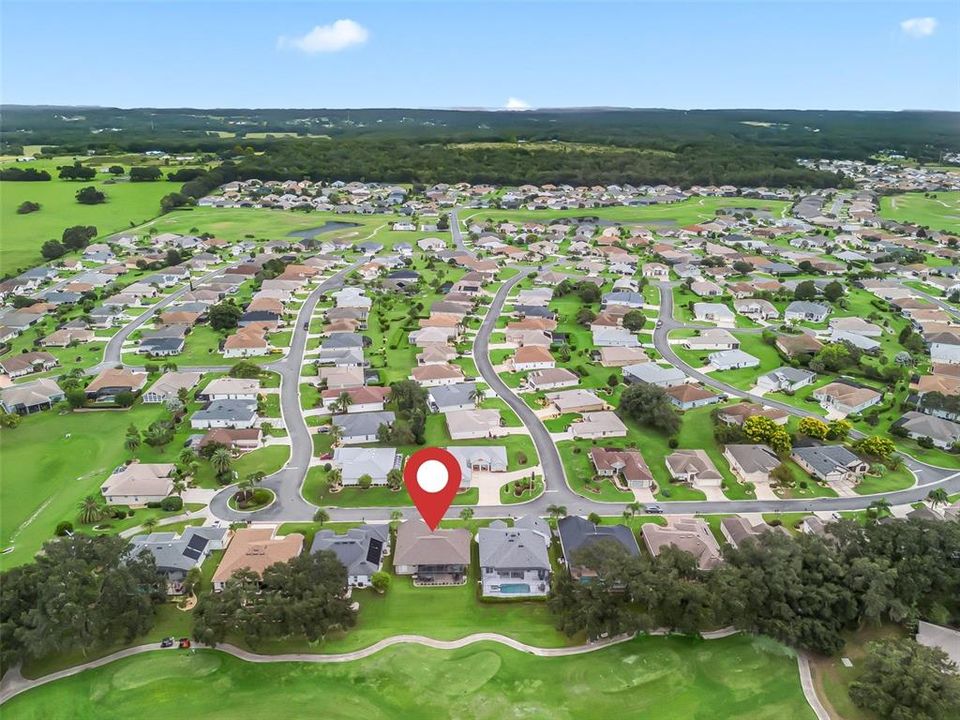 For Sale: $559,900 (3 beds, 3 baths, 2074 Square Feet)