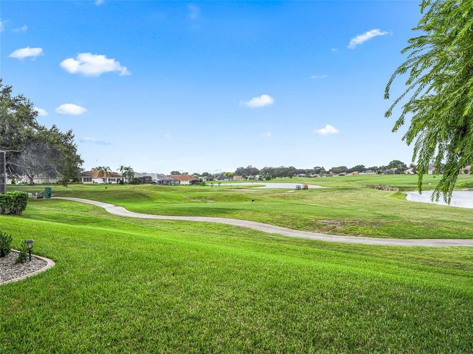 For Sale: $559,900 (3 beds, 3 baths, 2074 Square Feet)