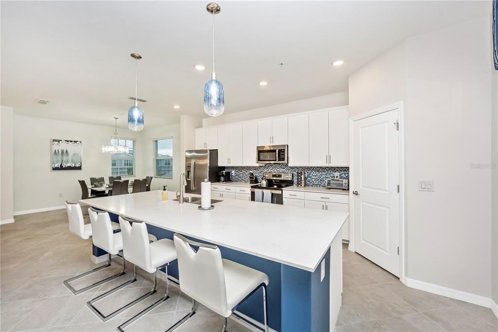 For Rent: $5,000 (3 beds, 2 baths, 2294 Square Feet)