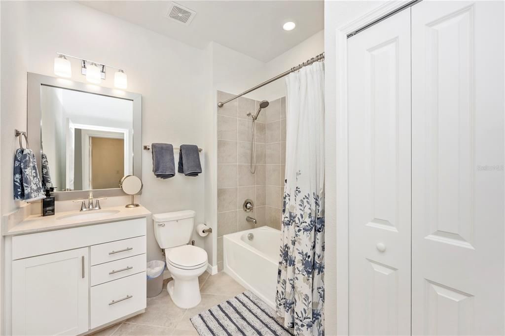 For Rent: $5,000 (3 beds, 2 baths, 2294 Square Feet)