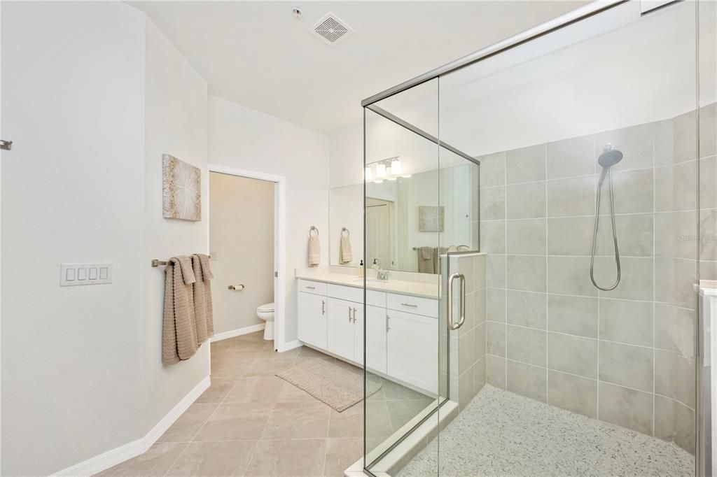 For Rent: $5,000 (3 beds, 2 baths, 2294 Square Feet)