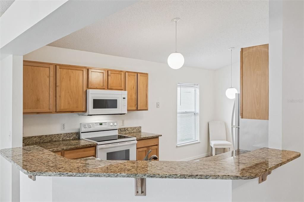 На продажу: $392,000 (3 спален, 2 ванн, 1874 Квадратных фут)