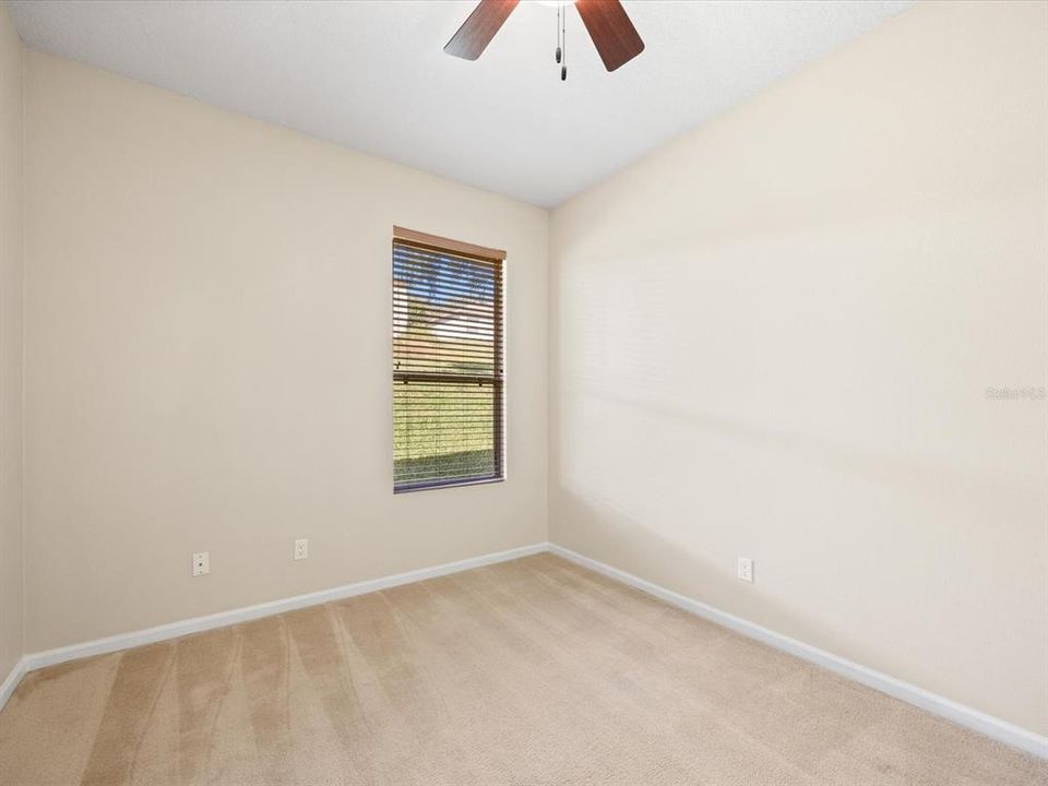 Active With Contract: $400,000 (3 beds, 2 baths, 1645 Square Feet)