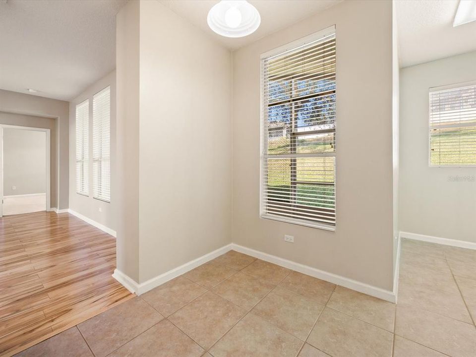 Active With Contract: $400,000 (3 beds, 2 baths, 1645 Square Feet)