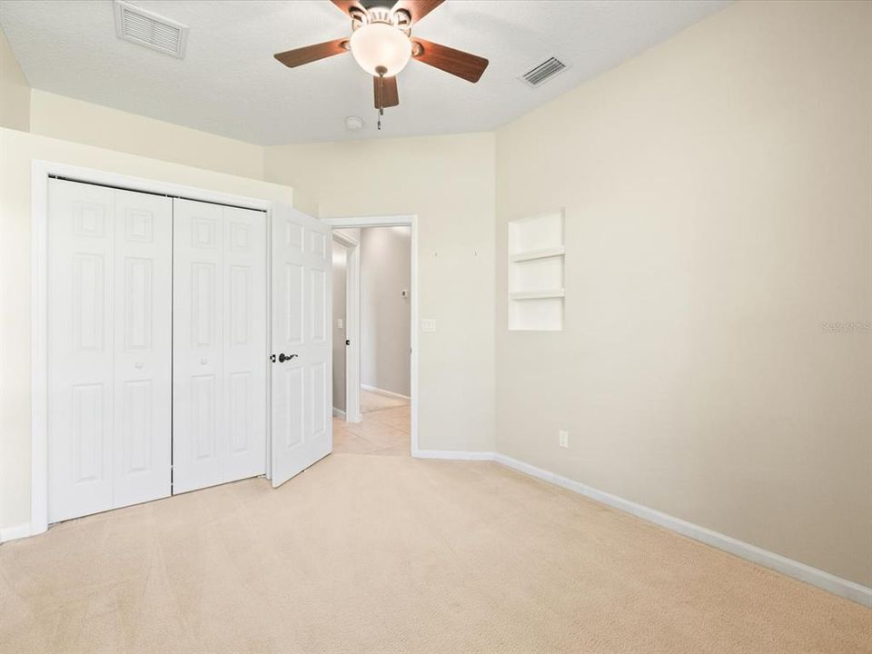 Active With Contract: $400,000 (3 beds, 2 baths, 1645 Square Feet)