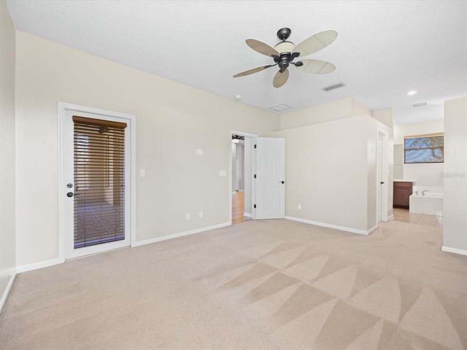 Active With Contract: $400,000 (3 beds, 2 baths, 1645 Square Feet)