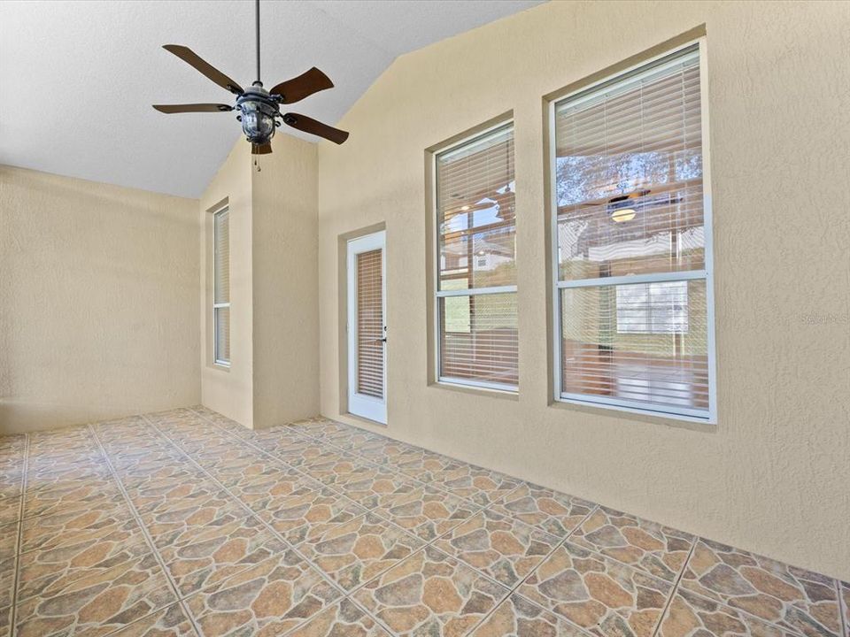 Active With Contract: $400,000 (3 beds, 2 baths, 1645 Square Feet)