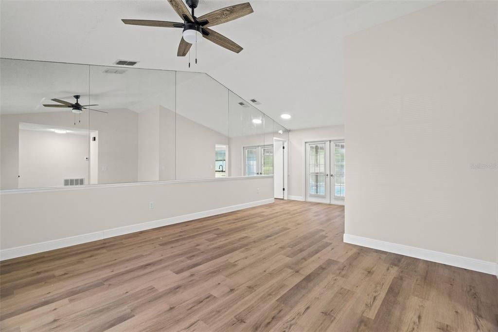 待售: $386,000 (3 贝兹, 2 浴室, 1655 平方英尺)