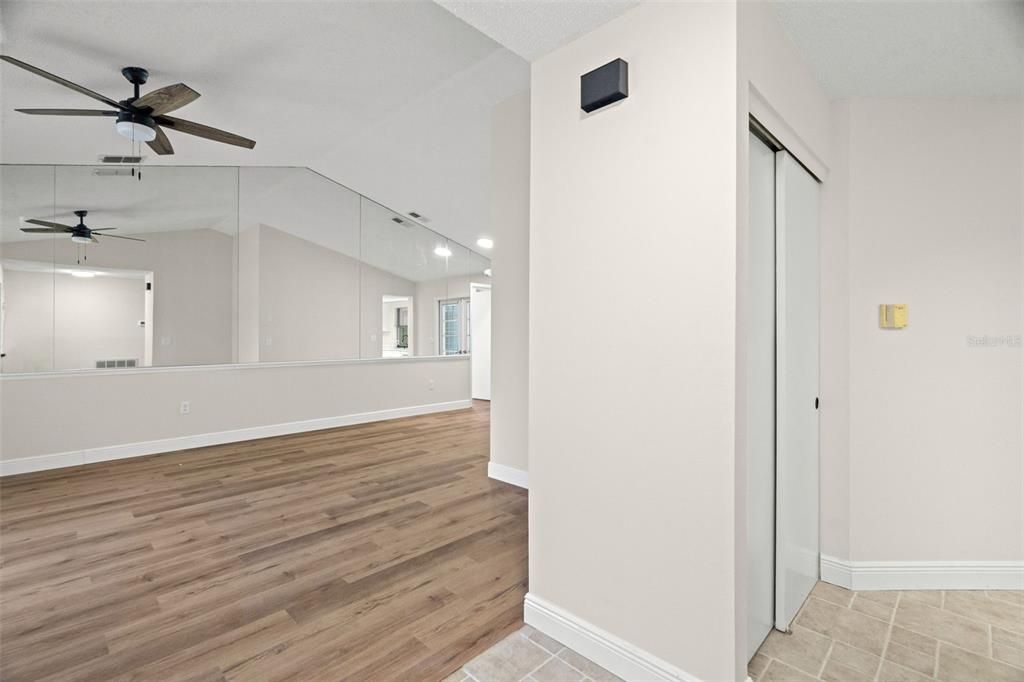 待售: $386,000 (3 贝兹, 2 浴室, 1655 平方英尺)