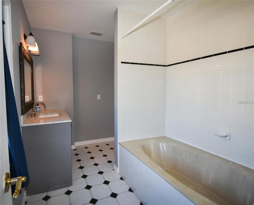 En Renta: $7,000 (4 camas, 4 baños, 4456 Pies cuadrados)