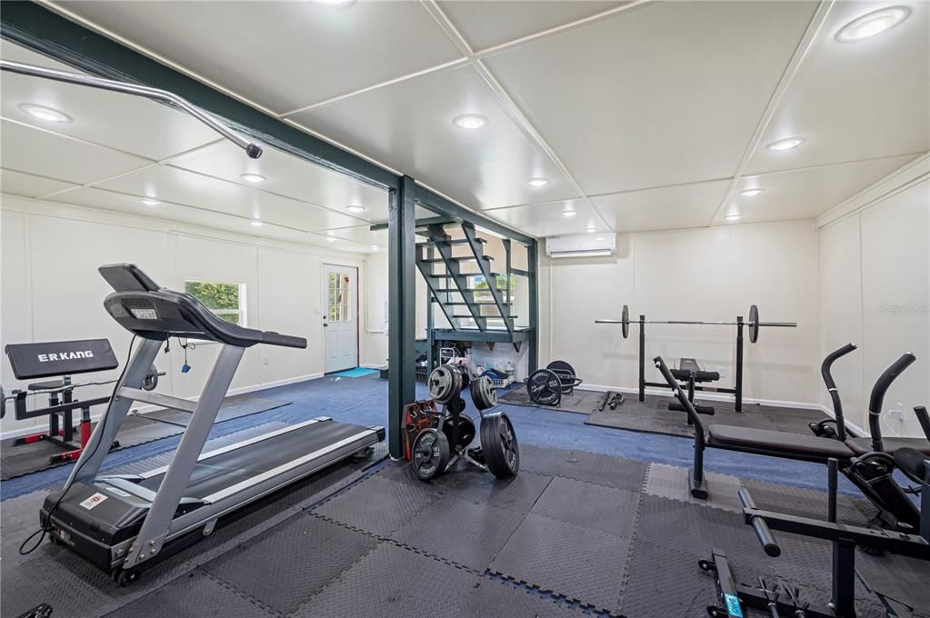 For Sale: $799,900 (4 beds, 3 baths, 2750 Square Feet)