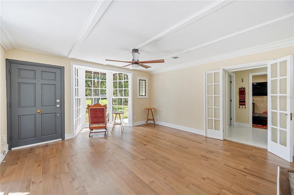 For Sale: $799,900 (4 beds, 3 baths, 2750 Square Feet)