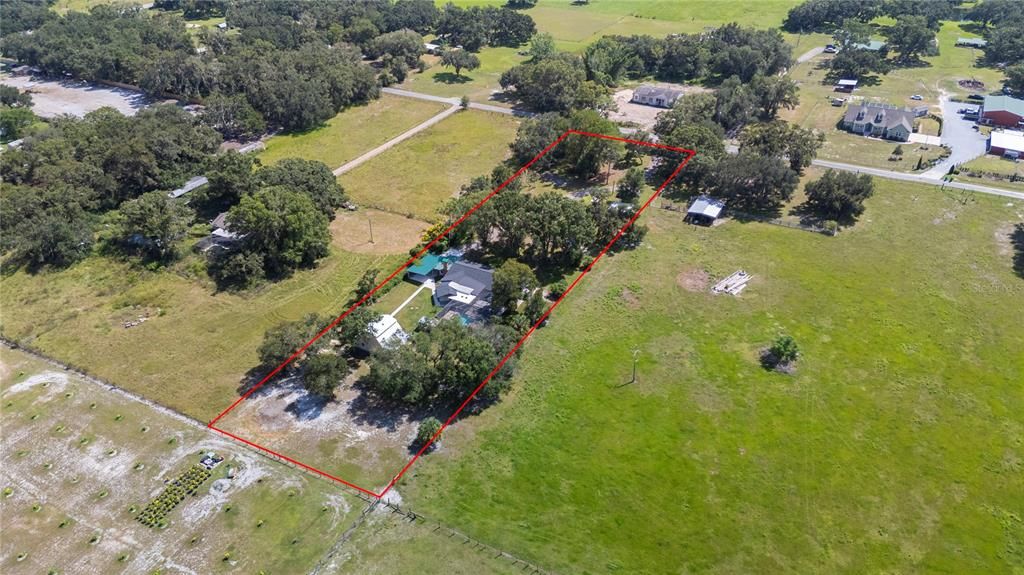 For Sale: $799,900 (4 beds, 3 baths, 2750 Square Feet)