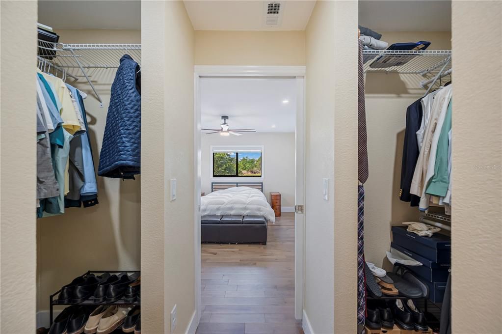 For Sale: $799,900 (4 beds, 3 baths, 2750 Square Feet)