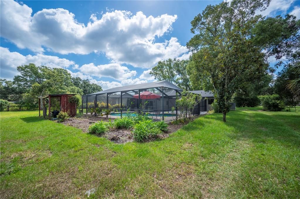 For Sale: $799,900 (4 beds, 3 baths, 2750 Square Feet)