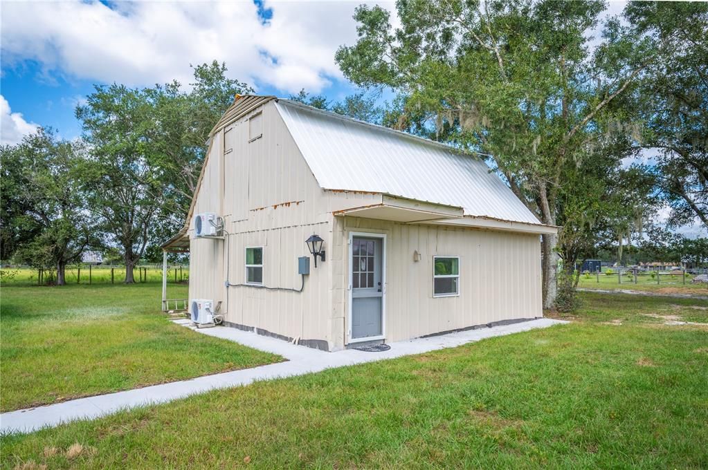 For Sale: $799,900 (4 beds, 3 baths, 2750 Square Feet)