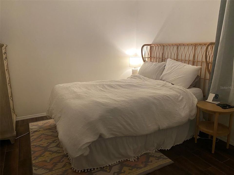 For Rent: $1,450 (1 beds, 1 baths, 560 Square Feet)