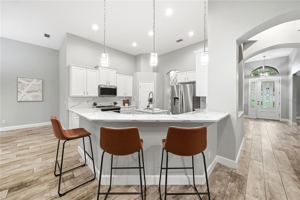 На продажу: $884,900 (3 спален, 3 ванн, 2848 Квадратных фут)