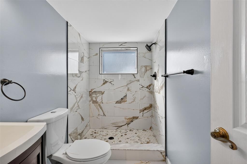 Active With Contract: $159,000 (2 beds, 2 baths, 1030 Square Feet)