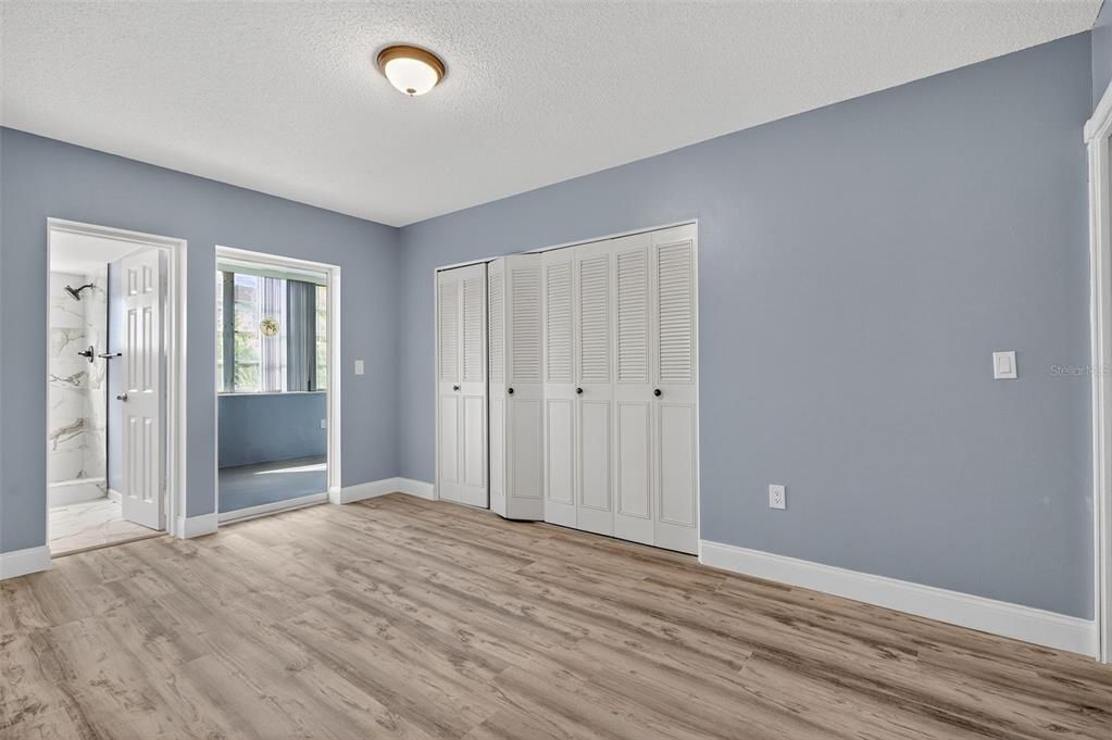 Active With Contract: $159,000 (2 beds, 2 baths, 1030 Square Feet)