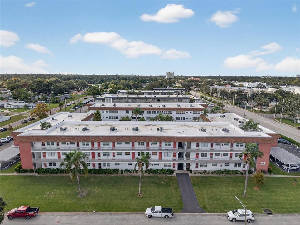 Active With Contract: $159,000 (2 beds, 2 baths, 1030 Square Feet)