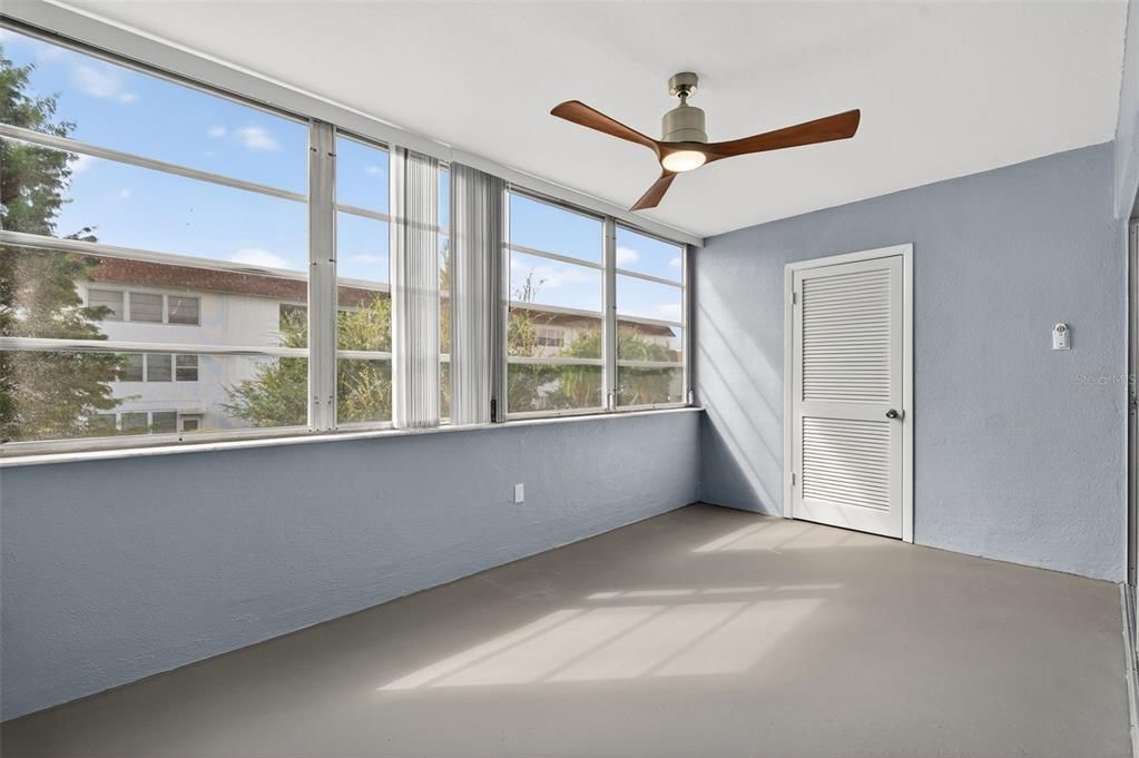 Active With Contract: $159,000 (2 beds, 2 baths, 1030 Square Feet)