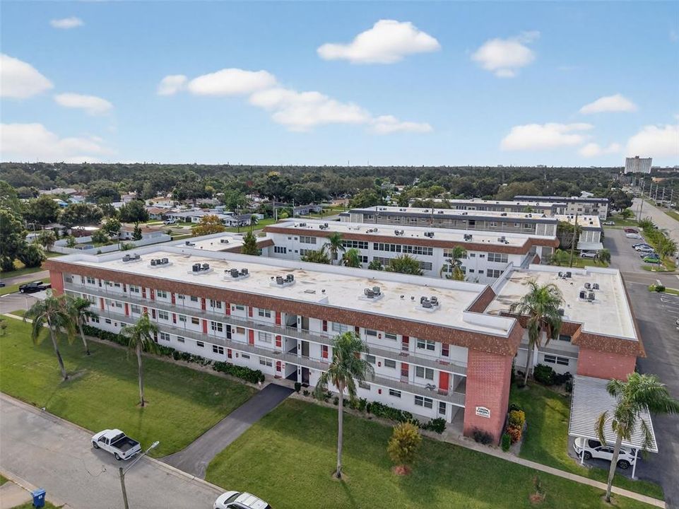 Active With Contract: $159,000 (2 beds, 2 baths, 1030 Square Feet)