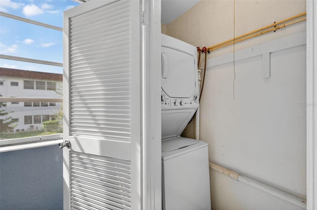 Active With Contract: $159,000 (2 beds, 2 baths, 1030 Square Feet)