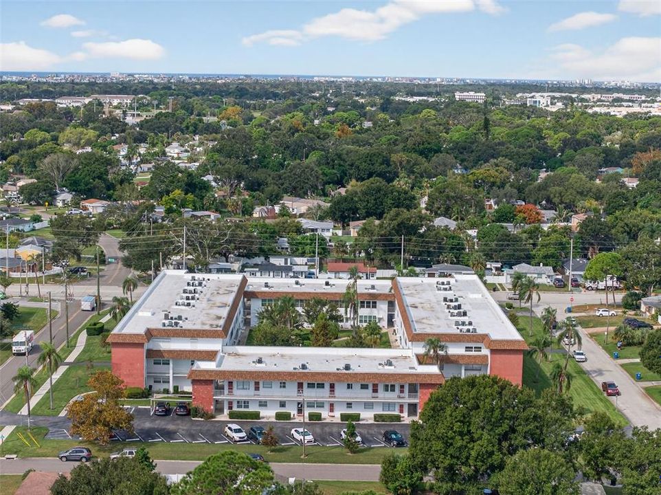 Active With Contract: $159,000 (2 beds, 2 baths, 1030 Square Feet)