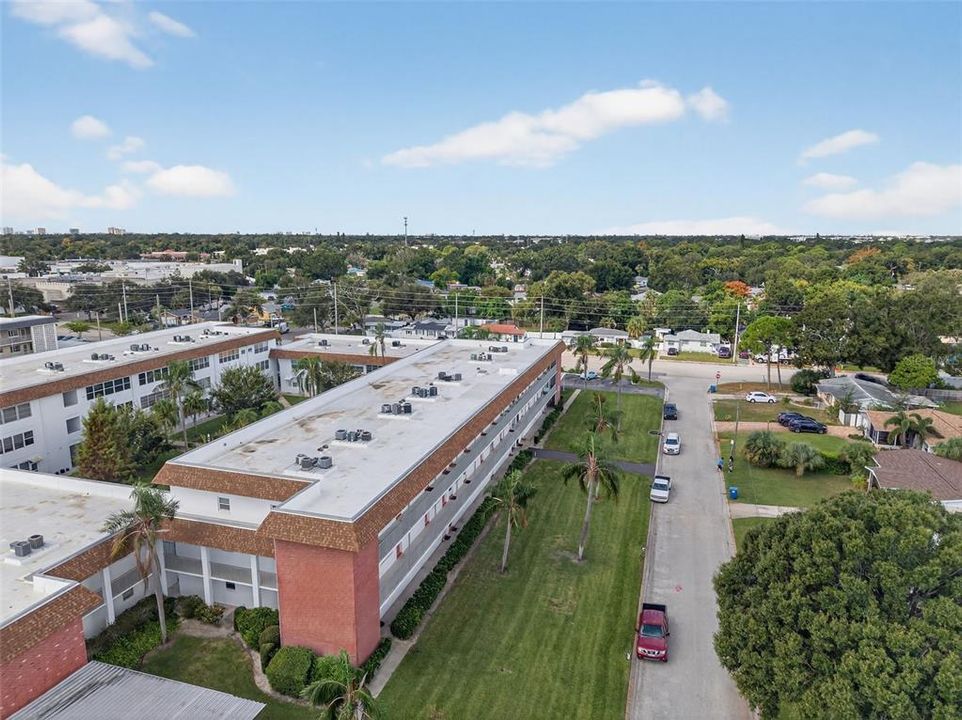 Active With Contract: $159,000 (2 beds, 2 baths, 1030 Square Feet)