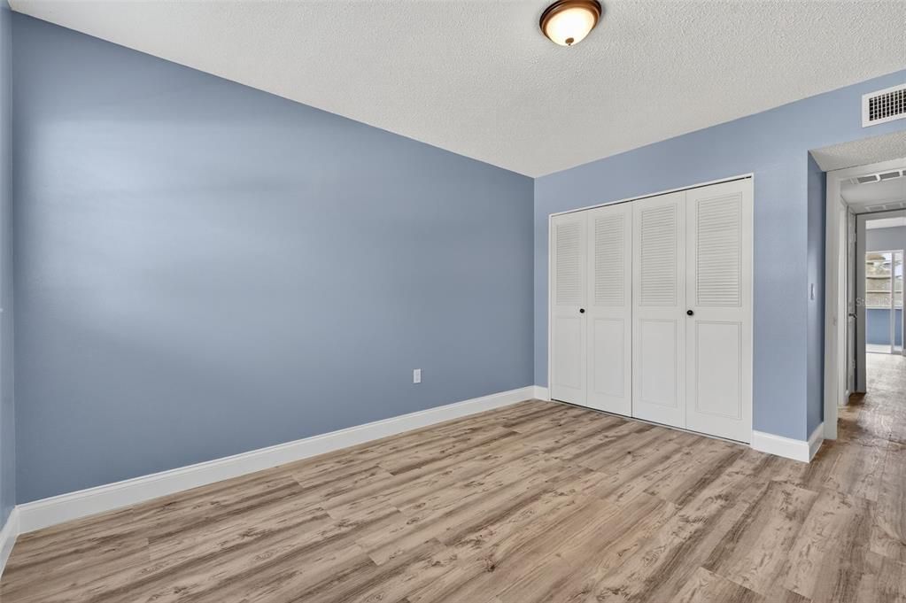 Active With Contract: $159,000 (2 beds, 2 baths, 1030 Square Feet)