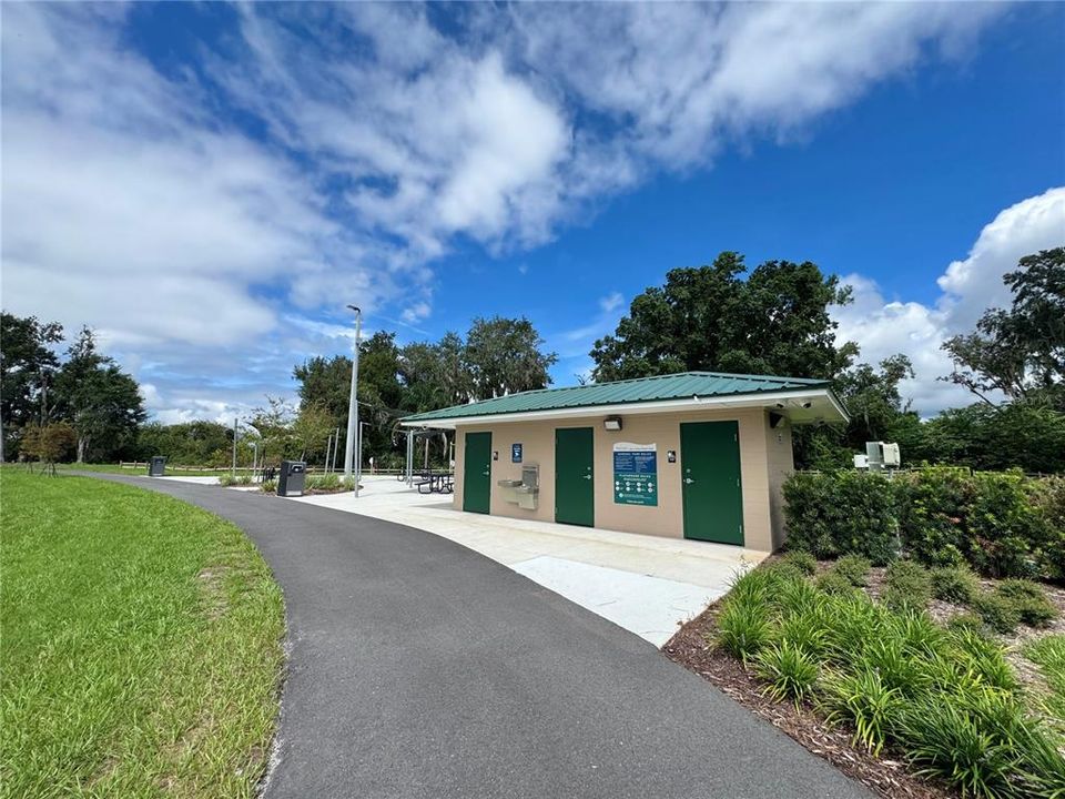 待售: $155,000 (2 贝兹, 2 浴室, 1241 平方英尺)