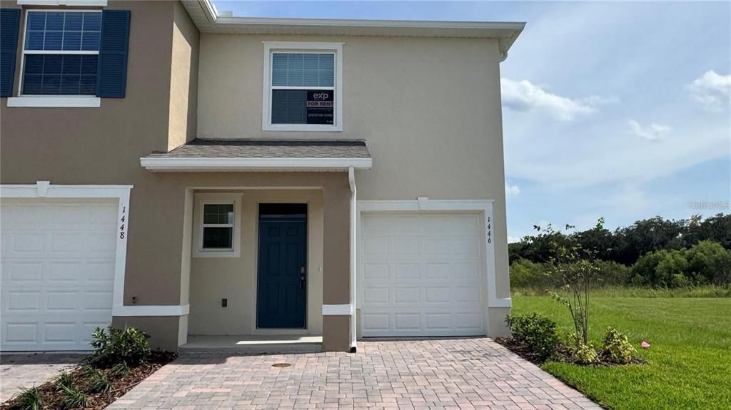 For Rent: $2,200 (3 beds, 2 baths, 1758 Square Feet)