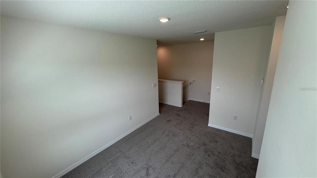 For Rent: $2,200 (3 beds, 2 baths, 1758 Square Feet)