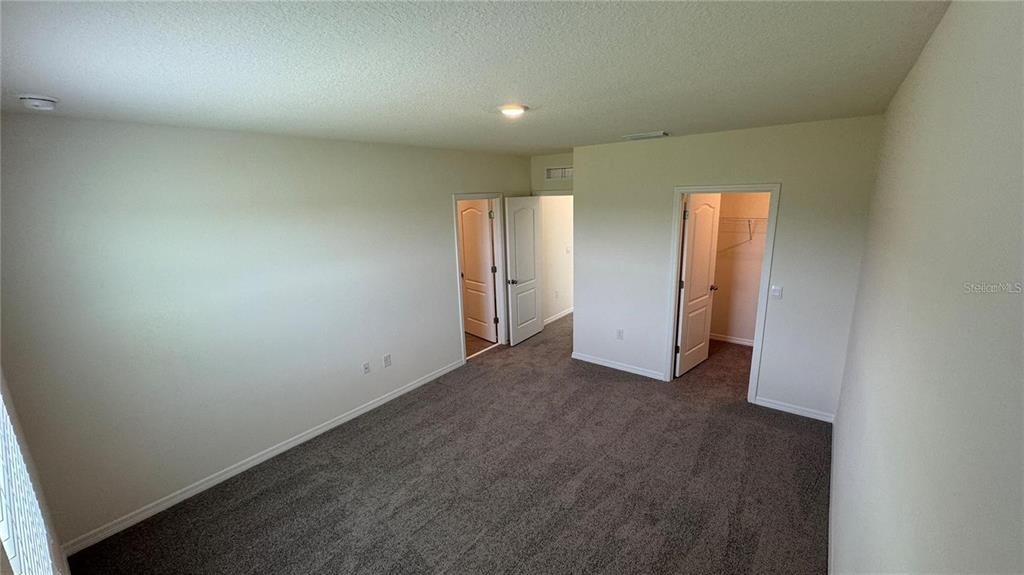 For Rent: $2,200 (3 beds, 2 baths, 1758 Square Feet)
