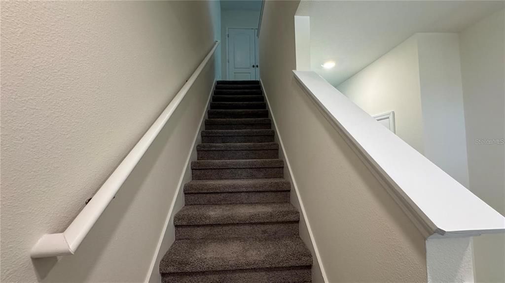 For Rent: $2,200 (3 beds, 2 baths, 1758 Square Feet)