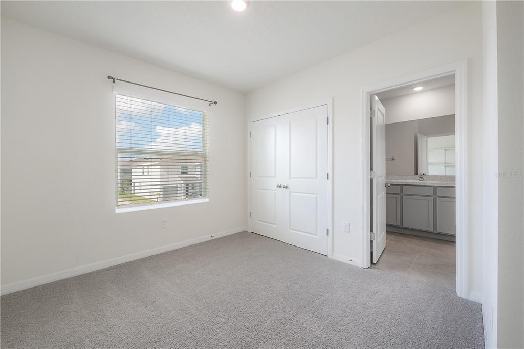 For Sale: $299,900 (3 beds, 2 baths, 1785 Square Feet)