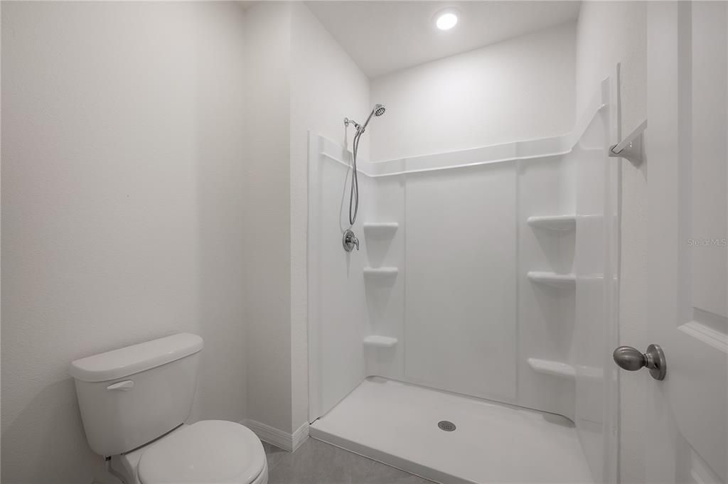 For Sale: $299,900 (3 beds, 2 baths, 1785 Square Feet)