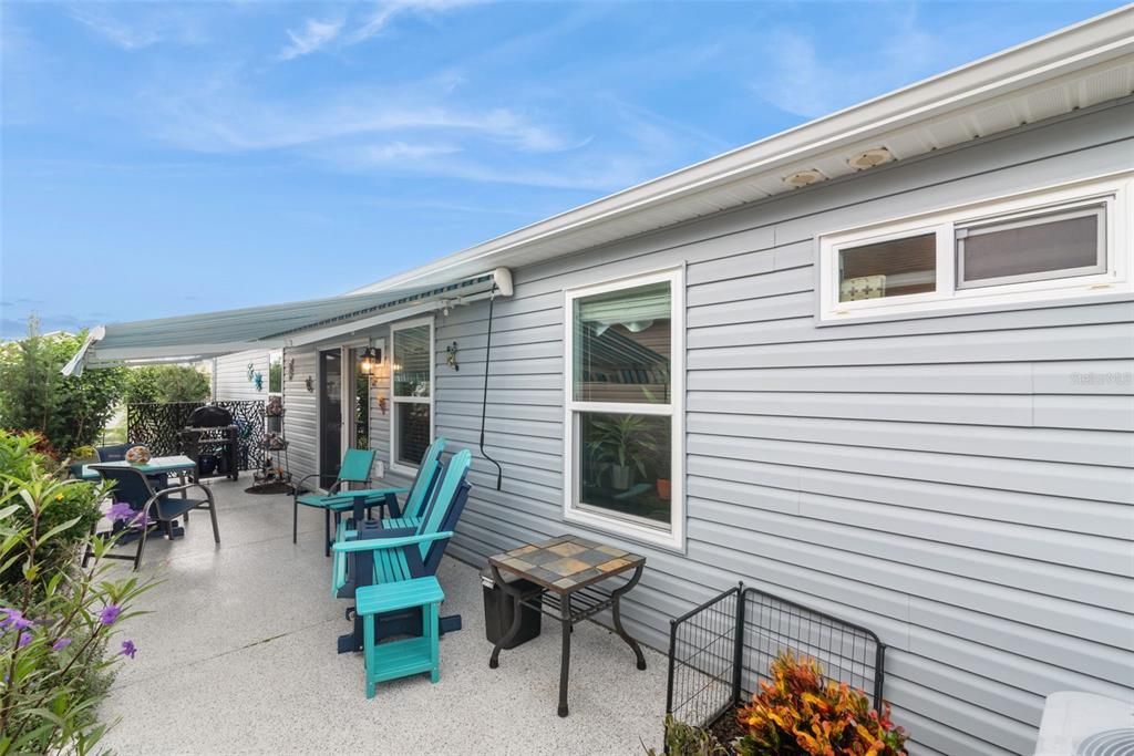 Activo con contrato: $319,000 (3 camas, 2 baños, 1426 Pies cuadrados)