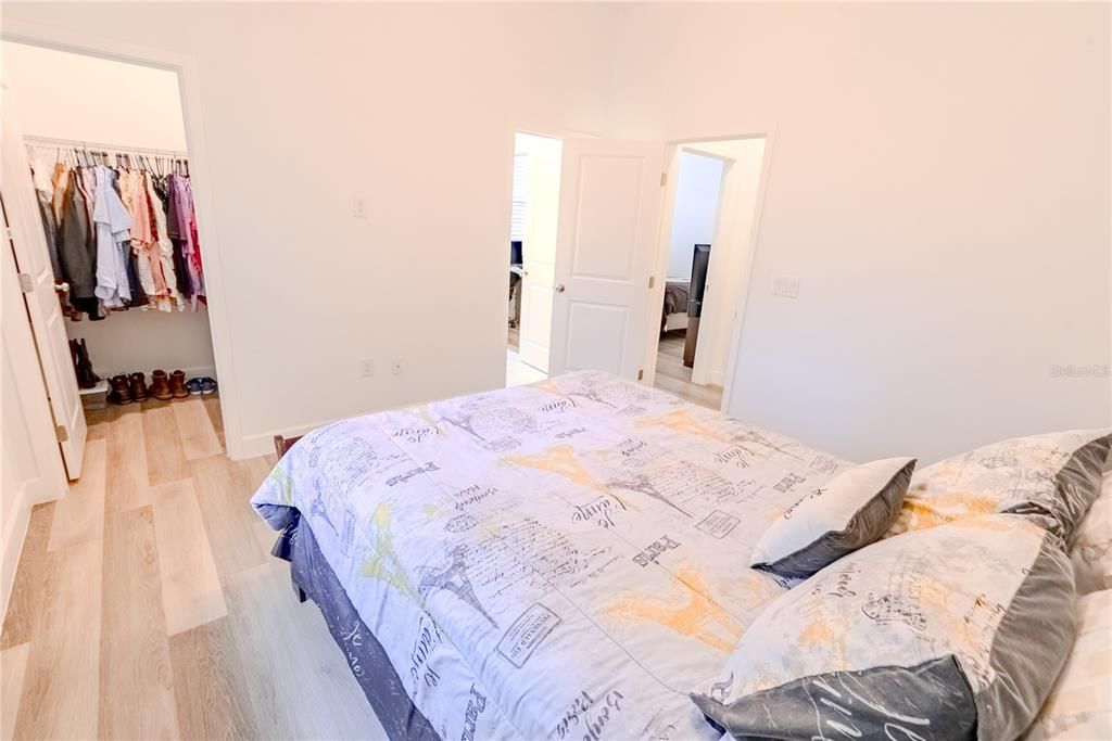 На продажу: $699,999 (4 спален, 3 ванн, 3452 Квадратных фут)